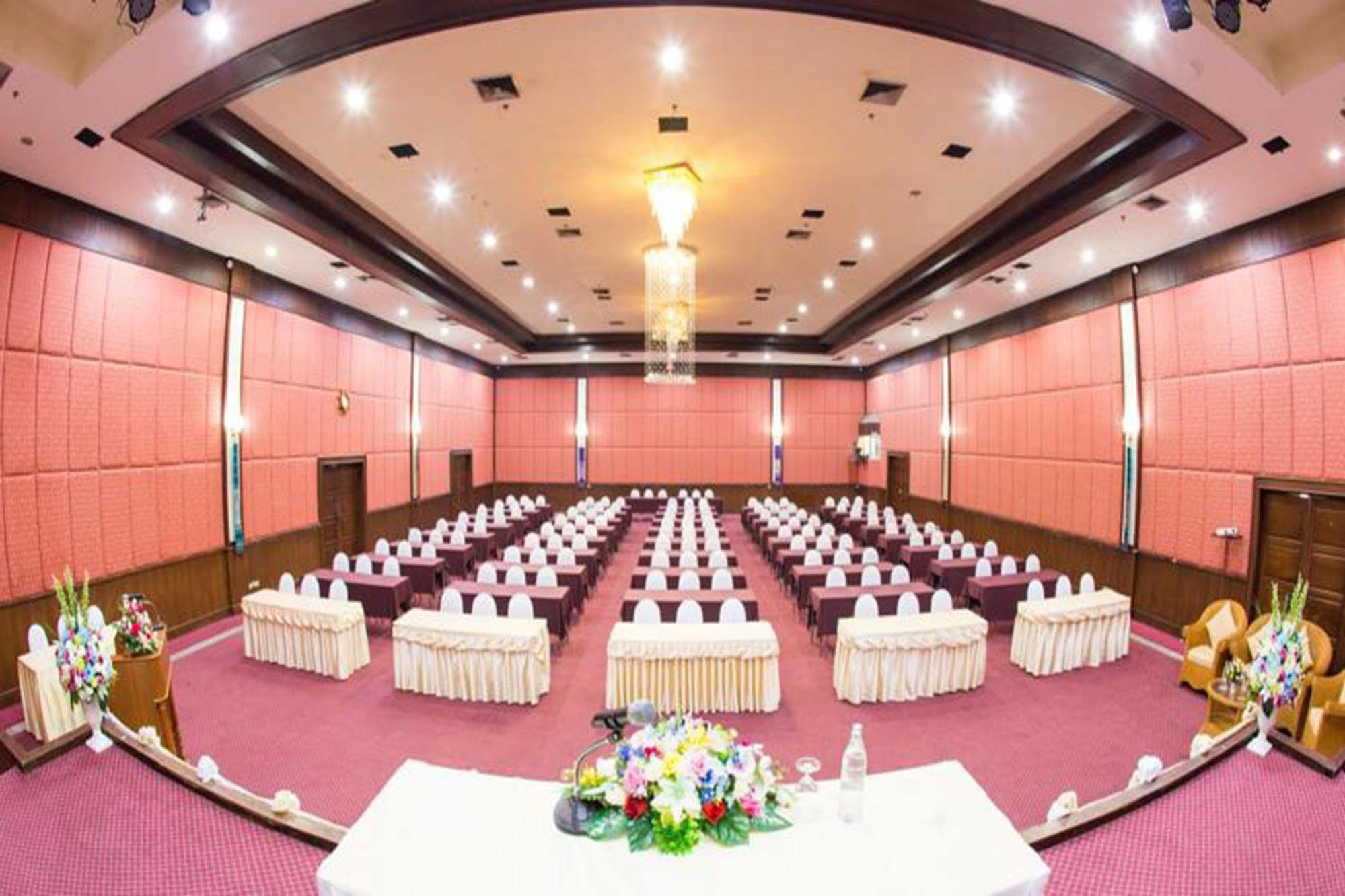 Phayao Gateway Hotel Esterno foto
